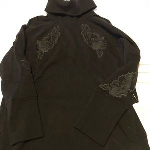 Embroidered to you Tunic from Lululemon